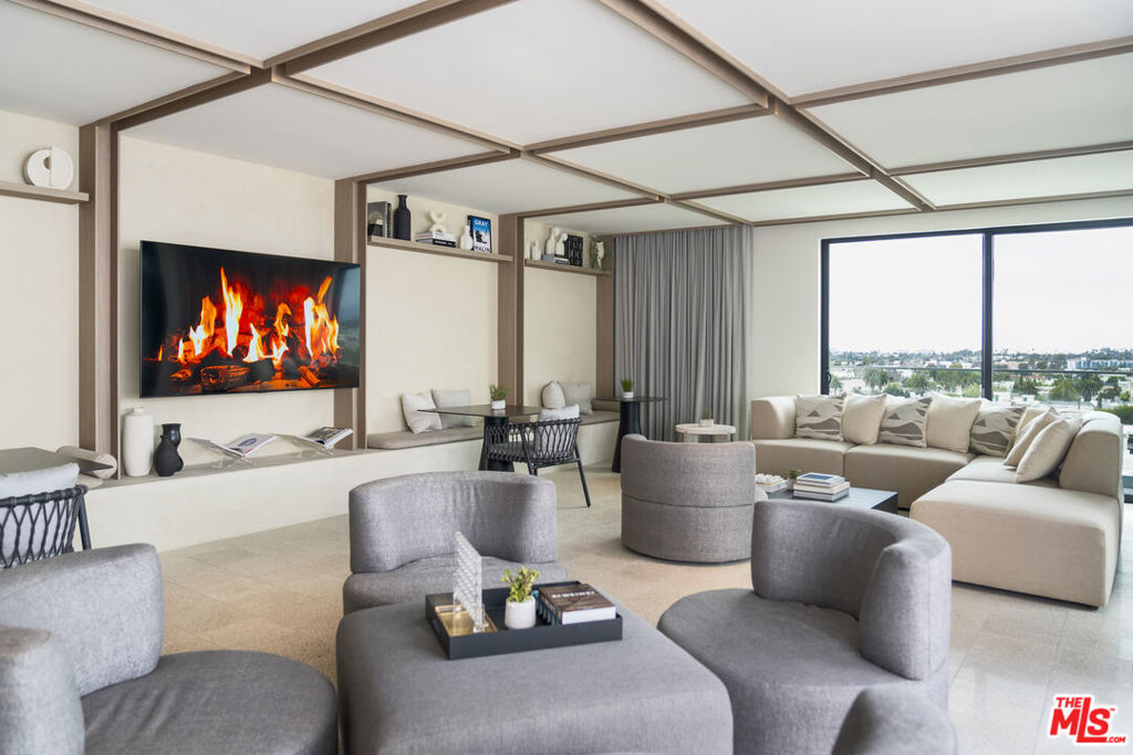 Residential Lease for rent at 3688 Overland Avenue 201, Los Angeles, Los Angeles County CA and 1 bath