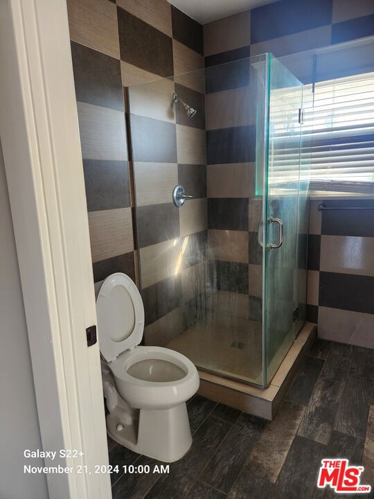 Residential Lease for rent at 1610 S 6th Avenue 1-2, Los Angeles, Los Angeles County CA featuring 3 beds and 2 baths