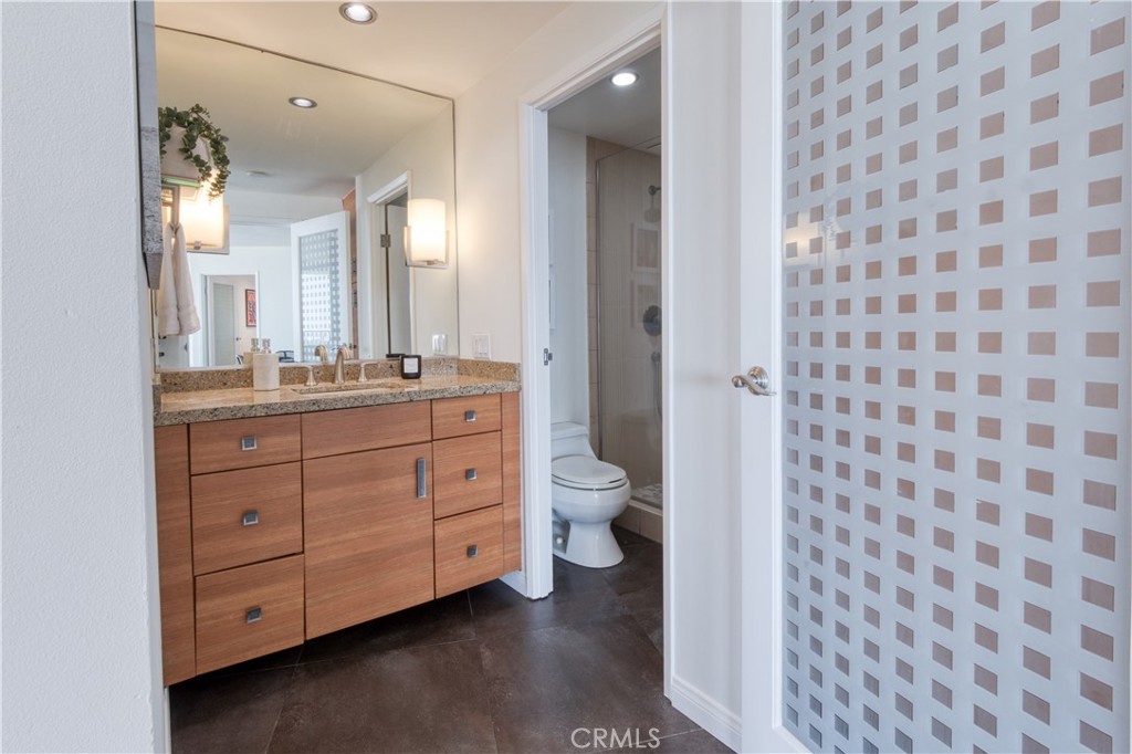 Residential for sale at 700 E Ocean Boulevard 2508, Long Beach CA featuring 3 beds and 2 baths