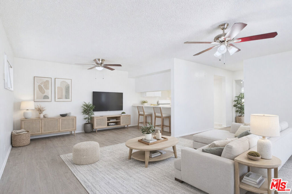 Residential Lease for rent at 236 Ave 55 Unit G, Los Angeles, Los Angeles County CA featuring 2 beds and 1 bath