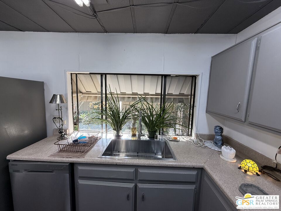 Manufactured In Park for sale at 15500 Bubbling Wells Road 127, Desert Hot Springs CA featuring 2 beds and 2 baths