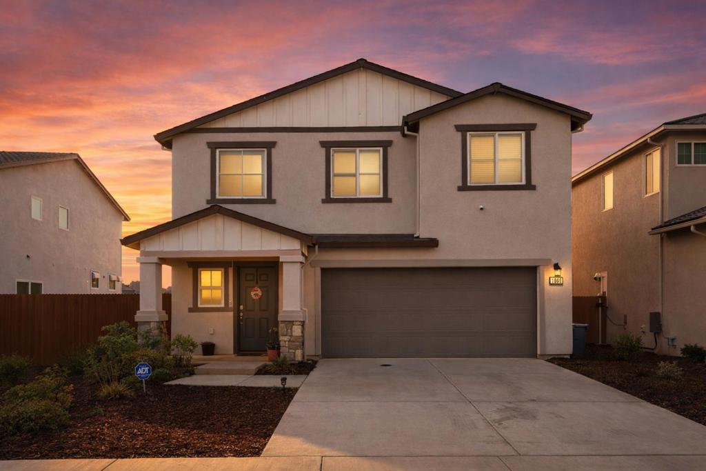 Residential for sale at 1809 Del Mar Drive, Los Banos CA featuring 3 beds and 3 baths