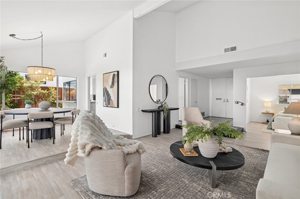 Residential for sale at 2030 Port Weybridge, Newport Beach CA featuring 3 beds and 2 baths