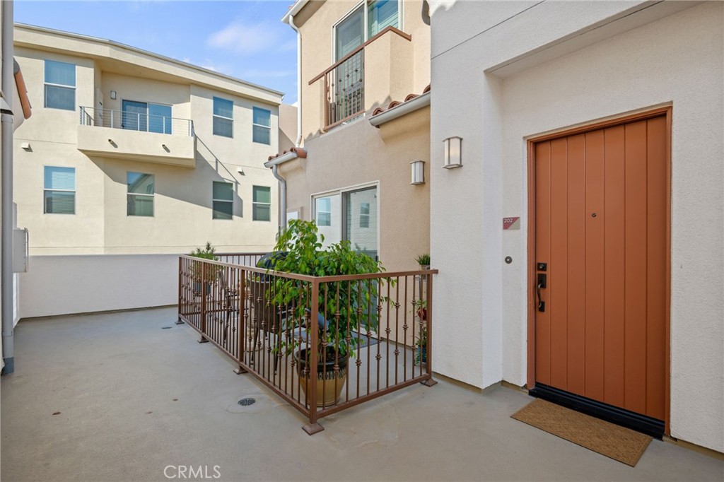 Residential for sale at 44 Coronado Street 202, Ventura CA featuring 2 beds and 3 baths