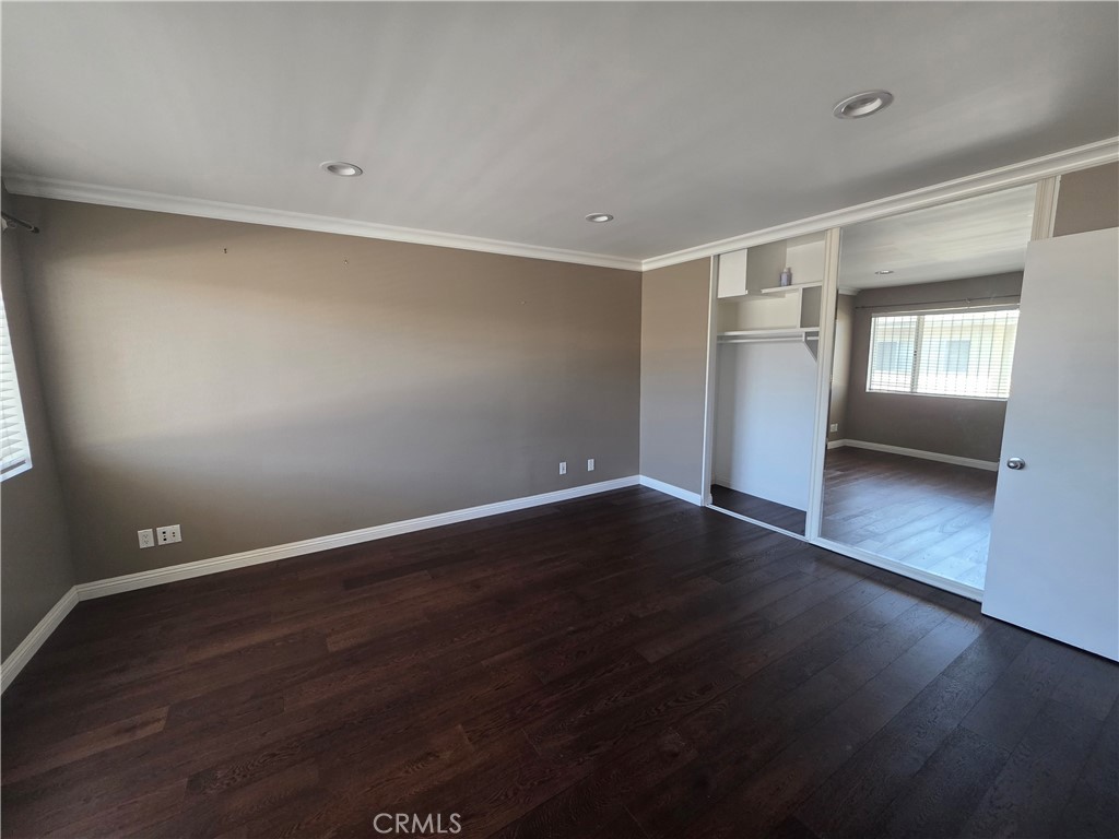 Residential Lease for rent at , Encino, Los Angeles CA featuring 2 beds and 3 baths