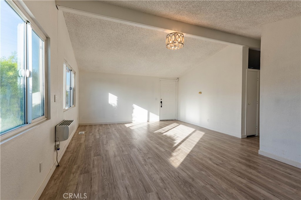 Manufactured In Park for sale at 1241 N East 216, Anaheim CA featuring 3 beds and 2 baths