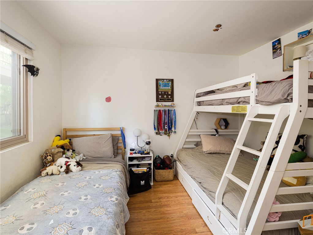 Residential Lease for rent at 227 E Oak 102, El Segundo CA featuring 2 beds and 2 baths