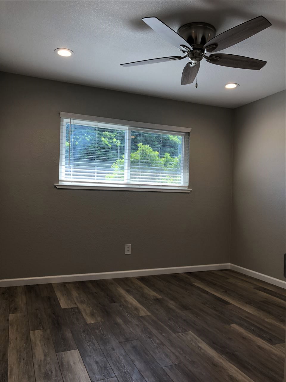 Residential Lease for rent at 1021 W 8TH ST, Antioch CA featuring 2 beds and 1 bath