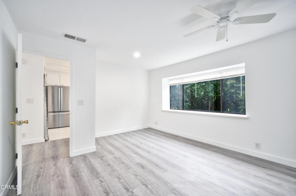 Residential Lease for rent at 5321 Colodny Drive 11, Agoura Hills CA featuring 2 beds and 1 bath