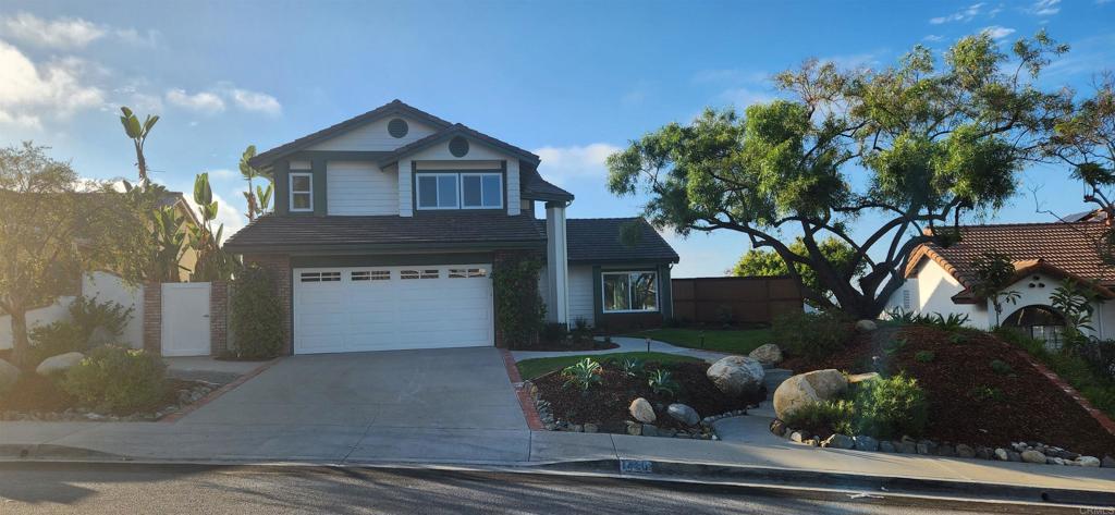 Residential Lease for rent at 1420 Tres Hermanas Way, Encinitas CA featuring 4 beds and 3 baths