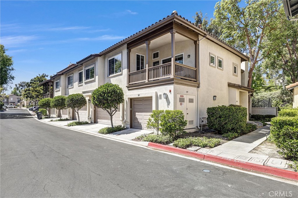 Residential for sale at 91 Tierra Plano, Rancho Santa Margarita CA featuring 2 beds and 2 baths