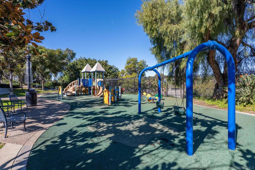 Residential Lease for rent at 889 Date St 214, San Diego, San Diego County CA and 1 bath