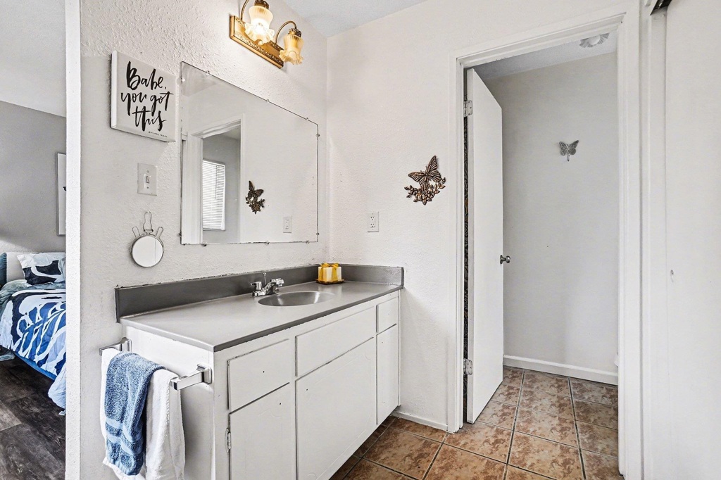 Residential for sale at 2725 Entrada Cir, Antioch CA featuring 3 beds and 2 baths