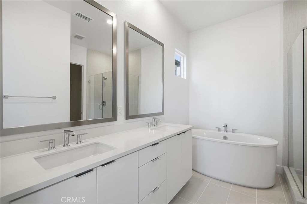 Residential for sale at 2680 Maverick Lane, Palm Springs CA featuring 3 beds and 4 baths