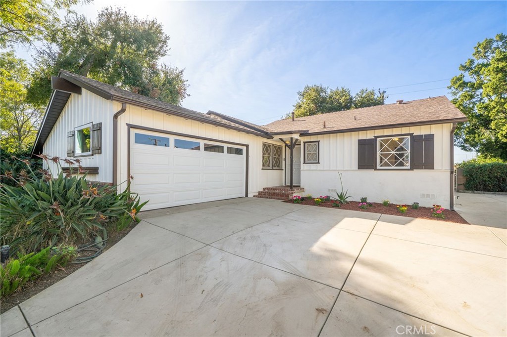 Residential for sale at 523 N Larkin, Covina CA featuring 3 beds and 2 baths