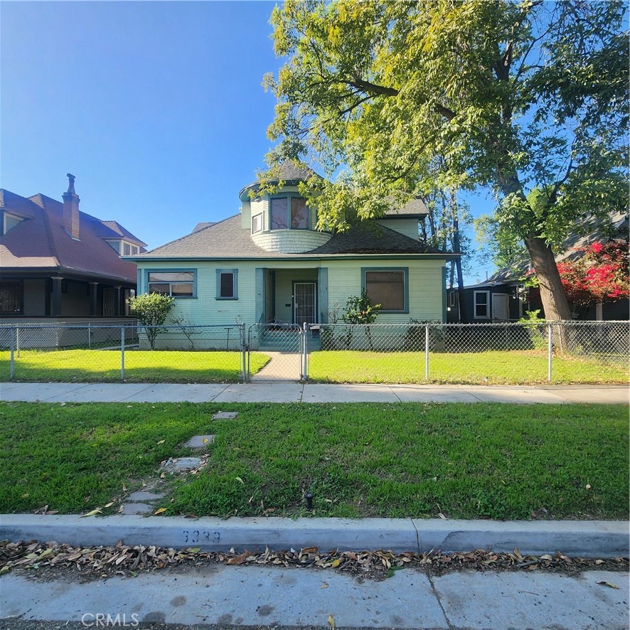 Residential for sale at 3339 Mulberry, Riverside CA featuring 6 beds and 4 baths