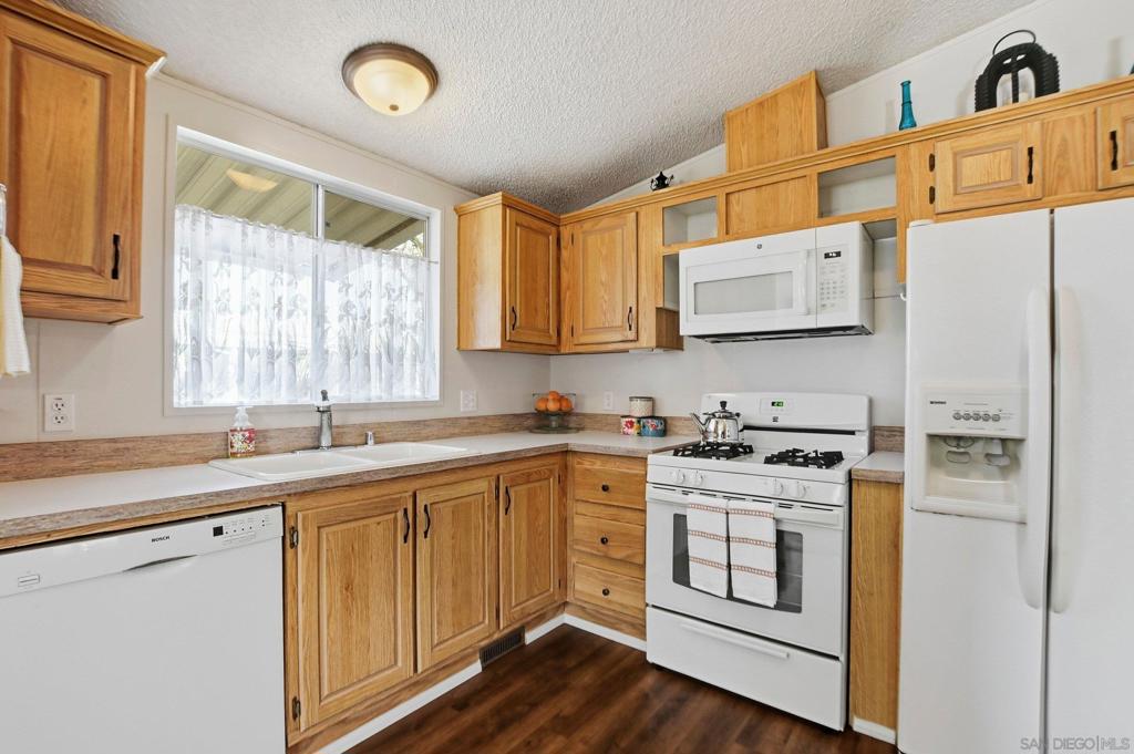 Manufactured In Park for sale at 6460 Convoy Ct. 46, San Diego CA featuring 2 beds and 2 baths