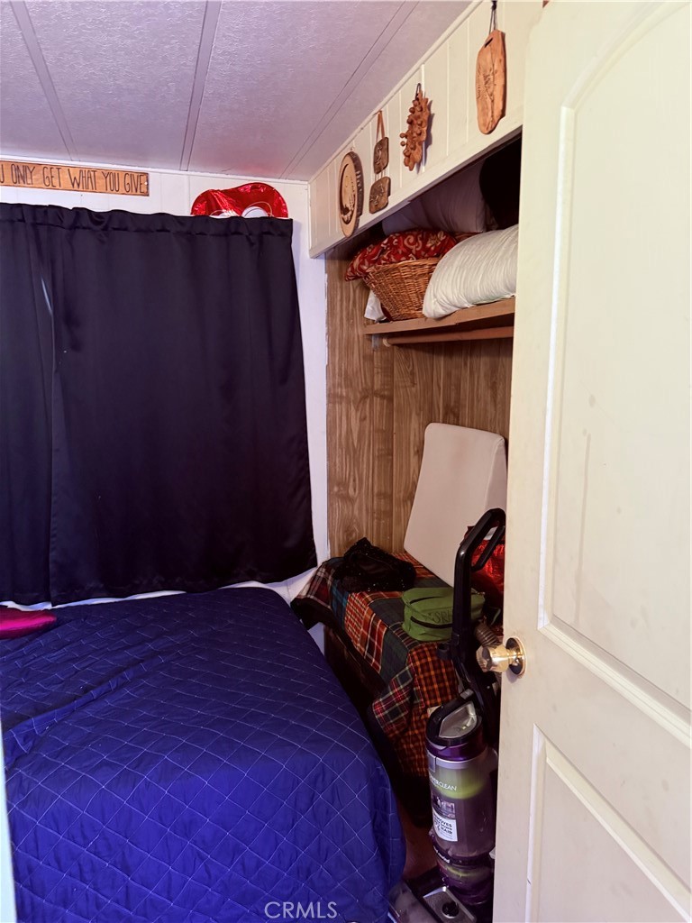 Manufactured In Park for sale at 1616 Oro Dam W 18, Oroville CA featuring 2 beds and 2 baths