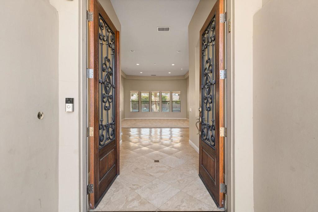 Residential Lease for rent at 49460 Rancho San Francisquito, La Quinta CA featuring 4 beds and 5 baths