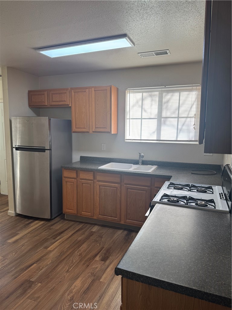 Residential for sale at 1646 Broadway Street, Chico CA featuring 2 beds and 1 bath