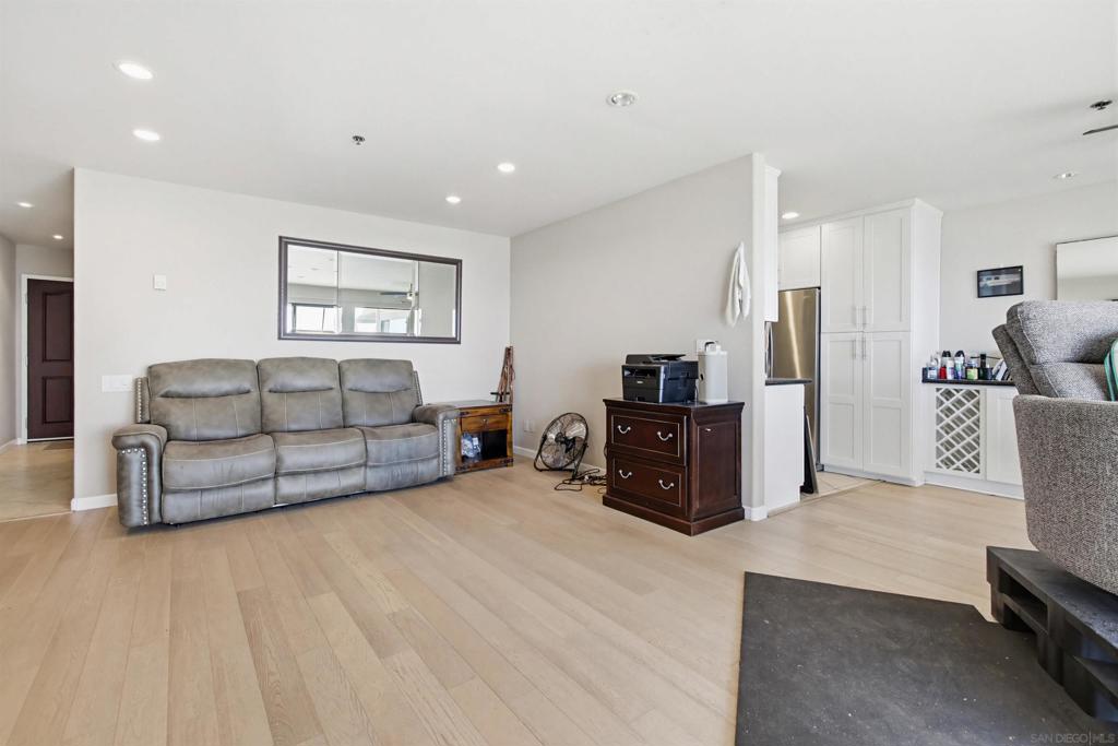 Residential for sale at 1235 Parker Pl 1F, San Diego CA featuring 2 beds and 2 baths