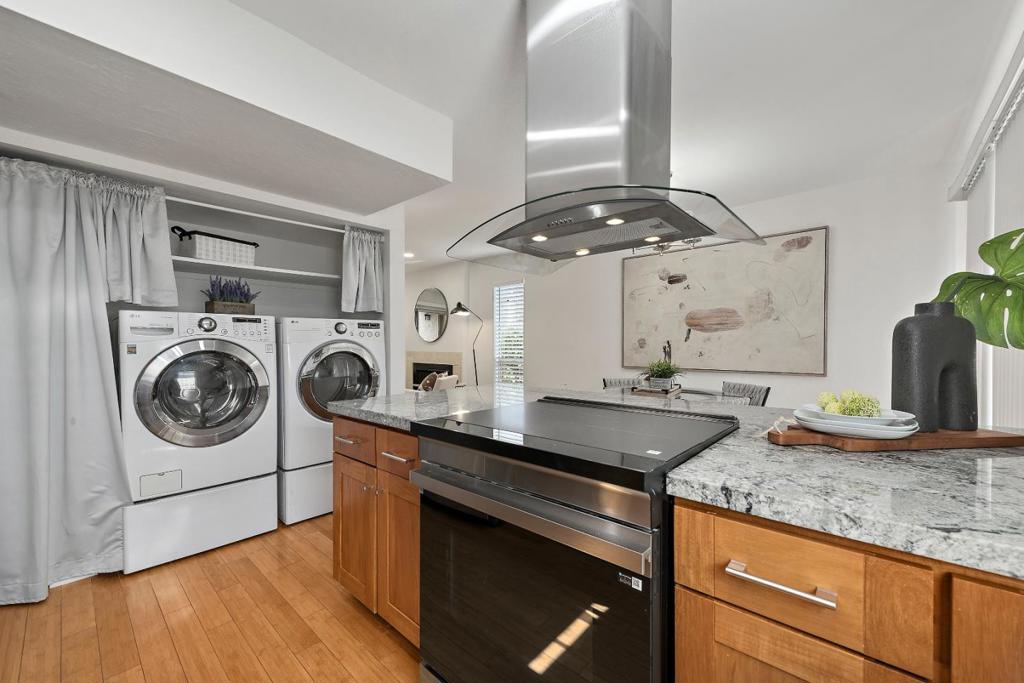 Active for sale at Sunnyvale, CA, Sunnyvale, CA CA and 2 baths