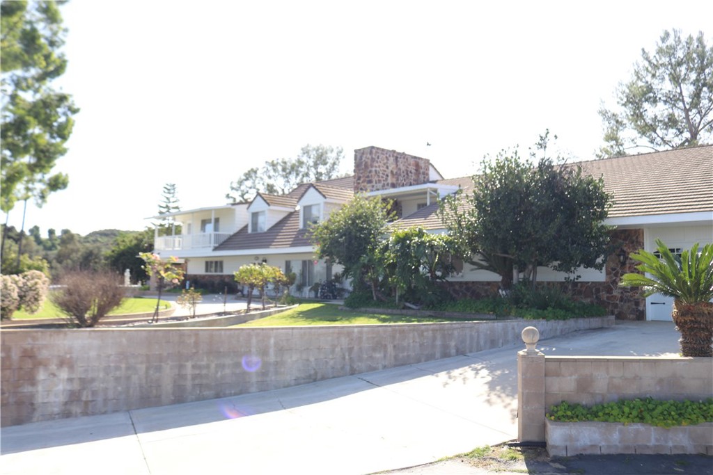 Residential for sale at 33975 Wright, Menifee CA featuring 5 beds and 5 baths