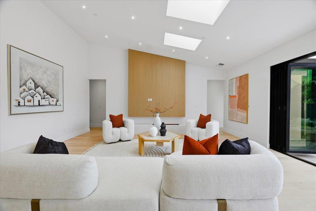 Active for sale at Sunnyvale, CA, Sunnyvale, CA CA and 5 baths