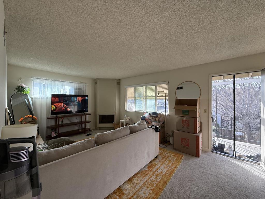 Residential Lease for rent at 3173 Neal Avenue 1, San Jose, Santa Clara County CA featuring 2 beds and 1 bath