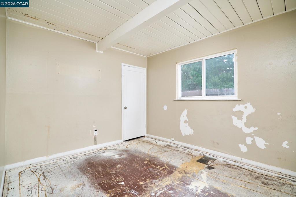 Residential for sale at 402 Tregaskis Ave, Vallejo CA featuring 4 beds and 2 baths