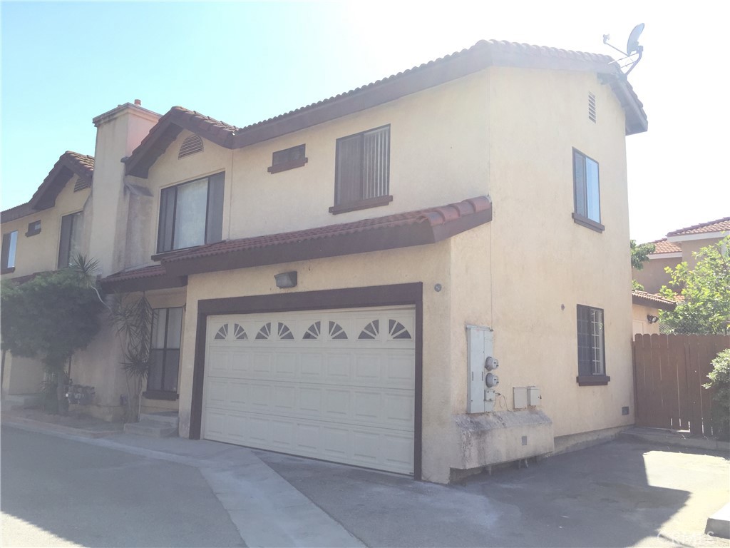 Residential for sale at 4018 W 5th k, Santa Ana CA featuring 3 beds and 3 baths
