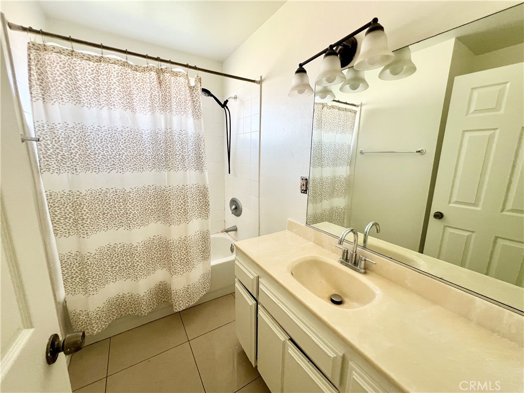 Residential for sale at 2111 E Avenue Q1, Palmdale CA featuring 3 beds and 2 baths