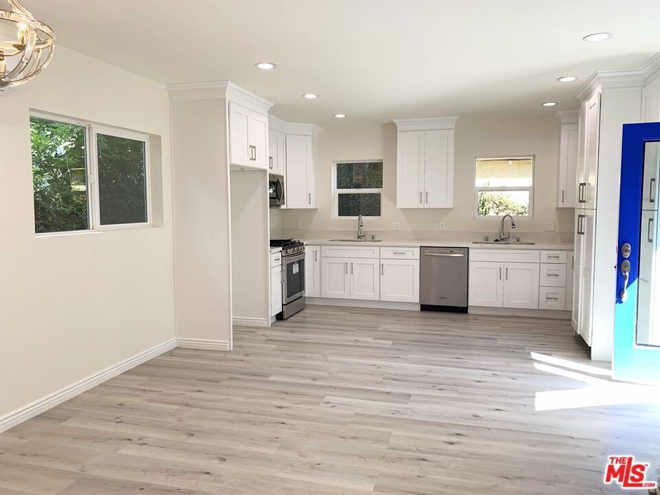 Residential Lease for rent at 1125 S CLARK Drive, Los Angeles, Los Angeles County CA featuring 2 beds and 2 baths