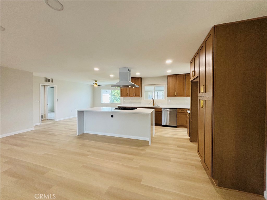 Residential Lease for rent at 28960 Olympia, Menifee CA featuring 2 beds and 2 baths