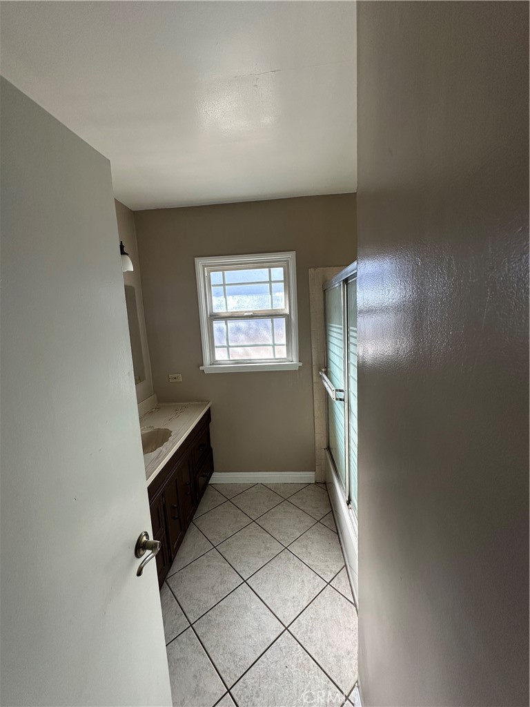 Residential Lease for rent at 229 S Homerest, West Covina, Los Angeles County CA featuring 3 beds and 2 baths