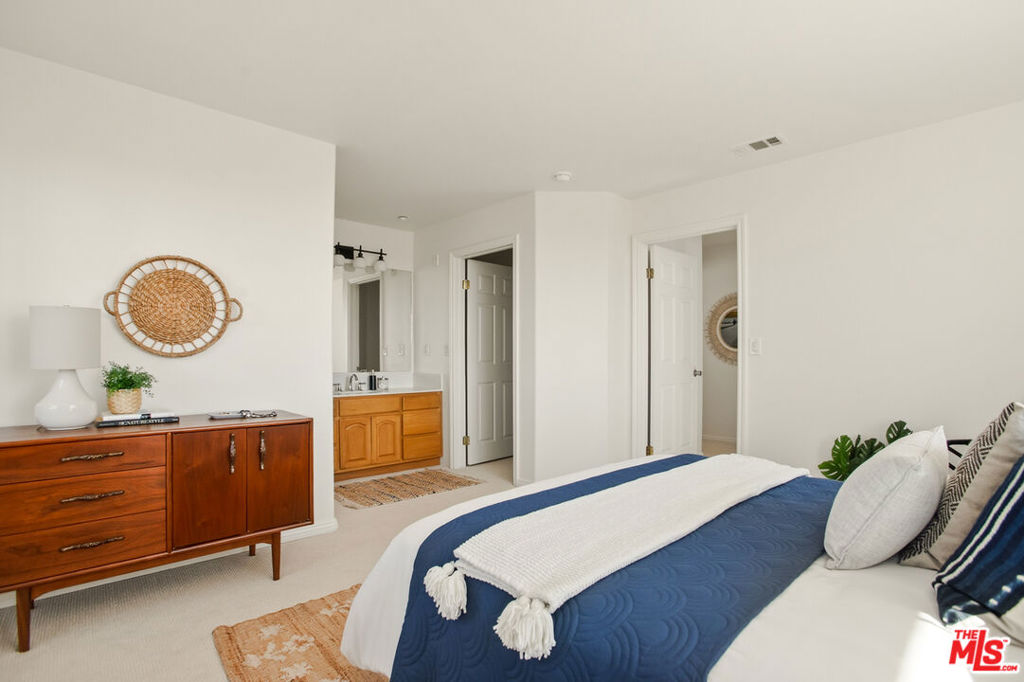Residential for sale at 3711 Baldwin Street 1401, Los Angeles CA featuring 4 beds and 4 baths