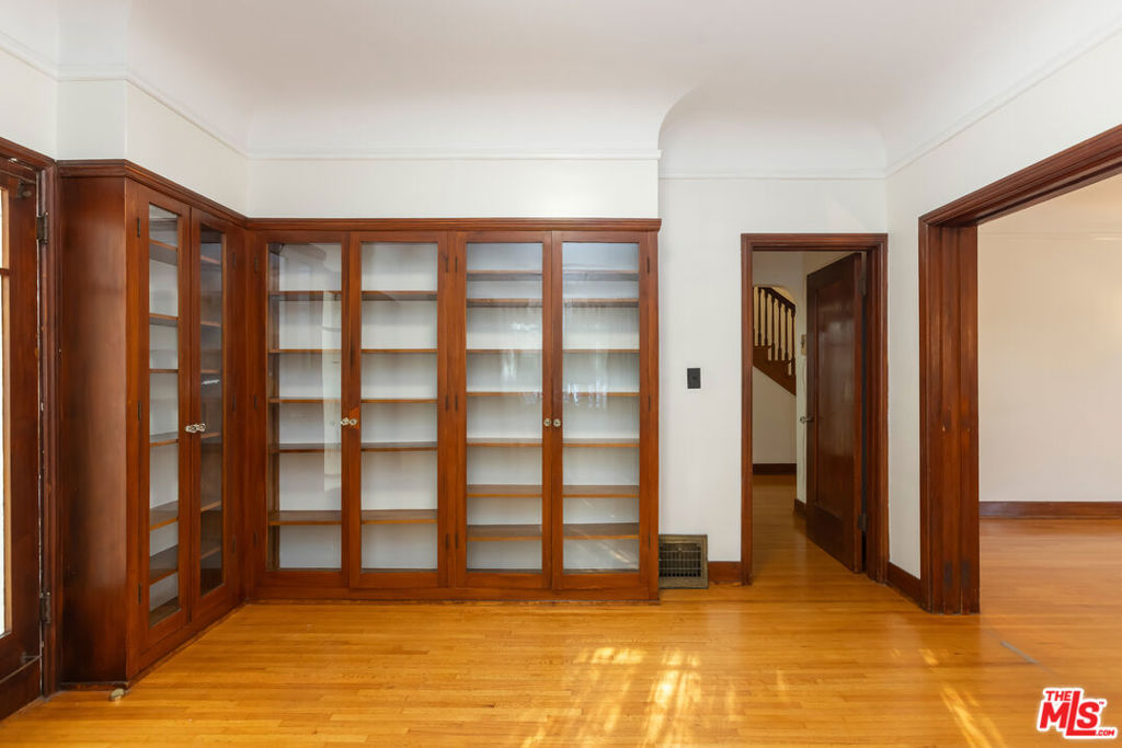 Residential for sale at 955 S Highland Avenue, Los Angeles CA featuring 6 beds and 4 baths