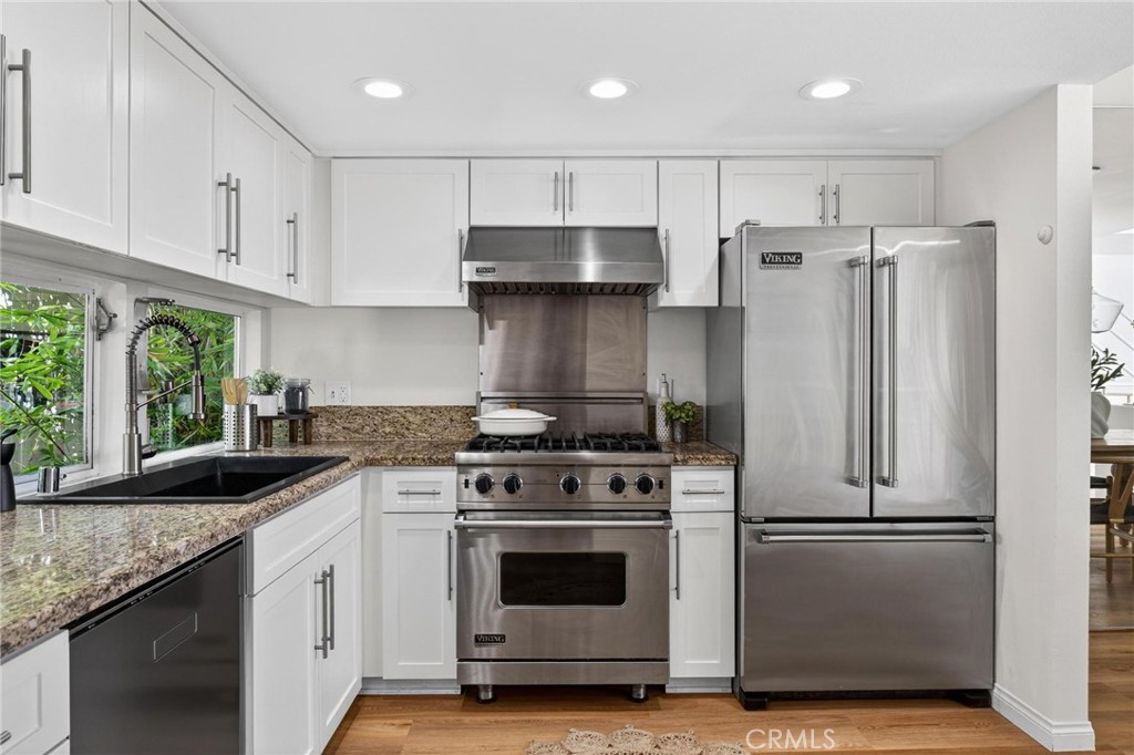 Active for sale at Santa Monica, CA, Santa Monica, CA CA and 2 baths