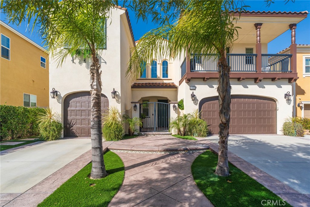 Residential for sale at 27649 Skylark, Saugus CA featuring 5 beds and 6 baths