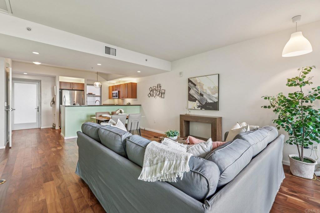 Residential for sale at 321 10Th Avenue, San Diego CA featuring 2 beds and 3 baths