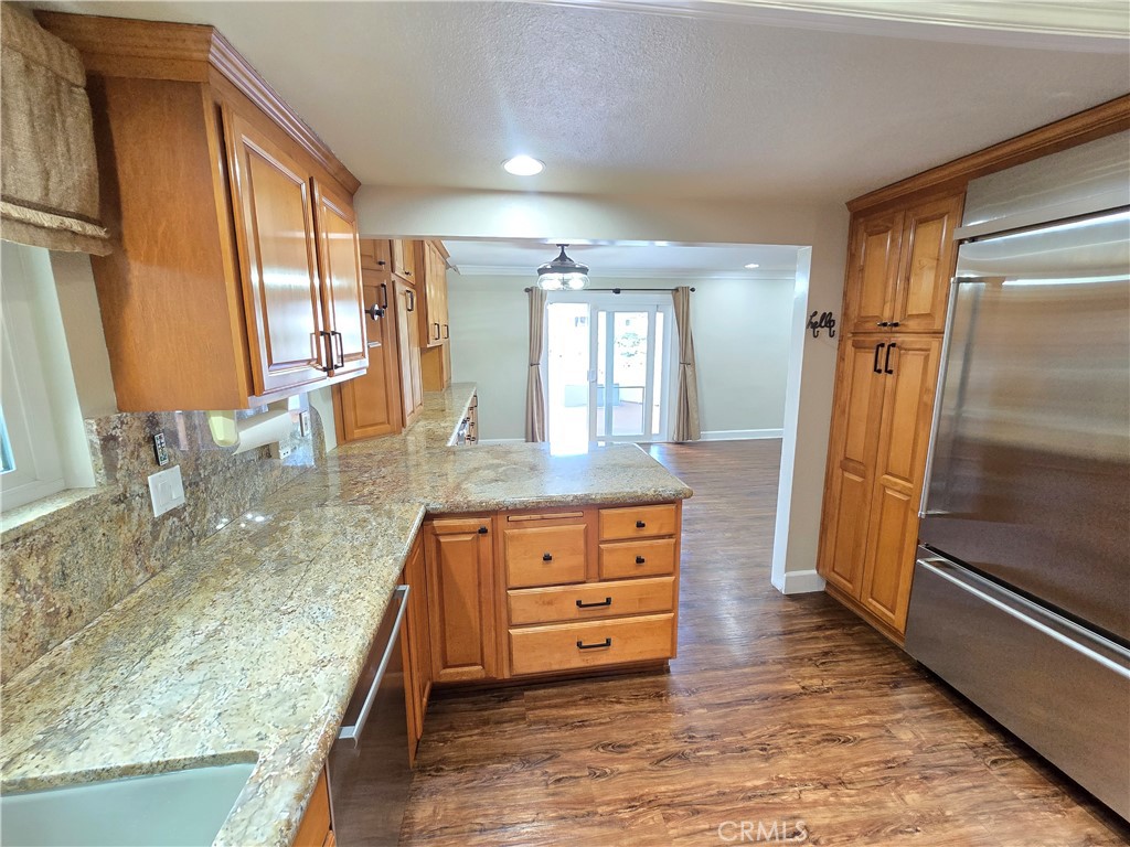 Residential Lease for rent at 24832 Forest Knoll, Lake Forest CA featuring 4 beds and 3 baths