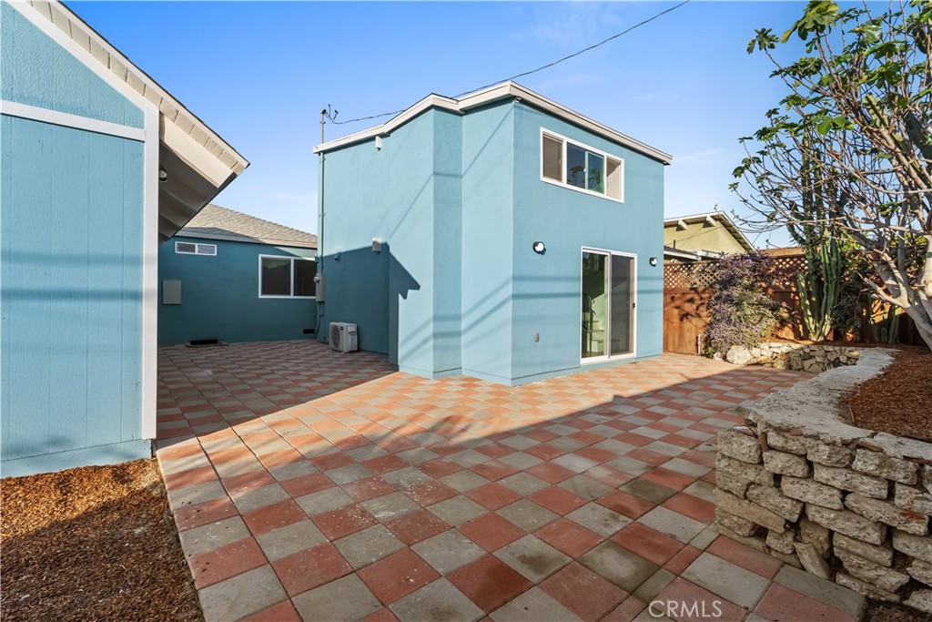 Residential for sale at 5324 W 121st, Hawthorne CA featuring 5 beds and 3 baths