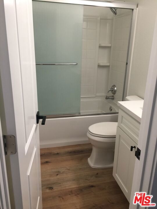 Residential Lease for rent at 9647 Spyglass Avenue 24, Desert Hot Springs CA featuring 2 beds and 1 bath