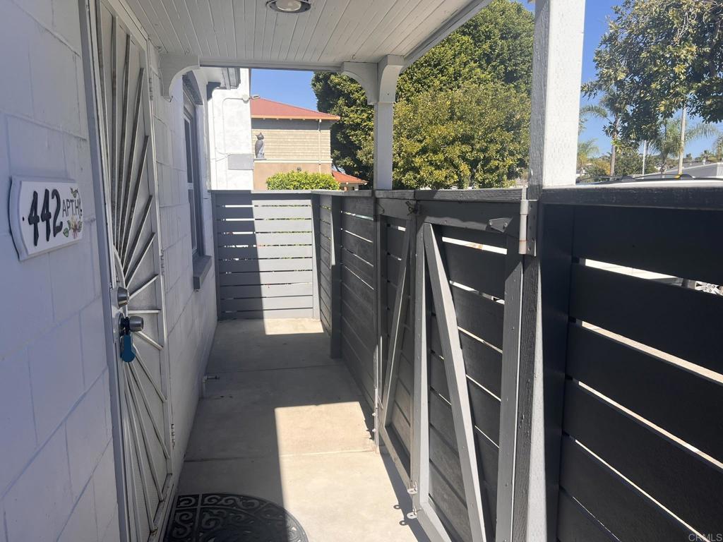 Residential Lease for rent at 442 2nd Street H, Encinitas CA featuring 1 bed and 1 bath