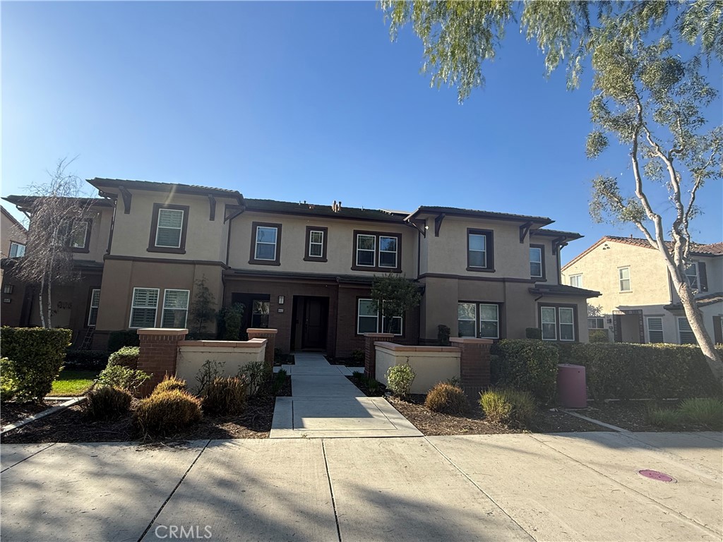 Residential for sale at 6641 Eucalyptus, Chino CA featuring 5 beds and 3 baths