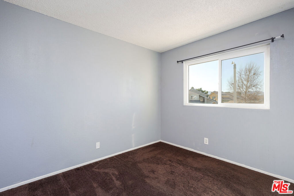 Active for sale at Palmdale, CA, Palmdale, CA CA and 3 baths