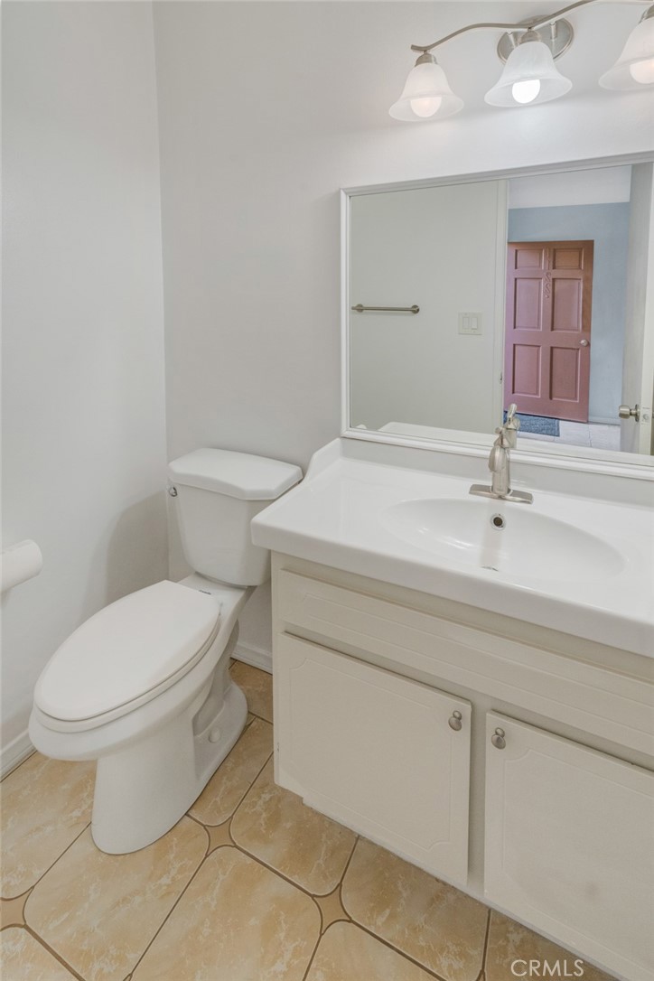 Residential Lease for rent at 1122 S Clifpark Cir, Anaheim, Orange County CA featuring 2 beds and 2 baths