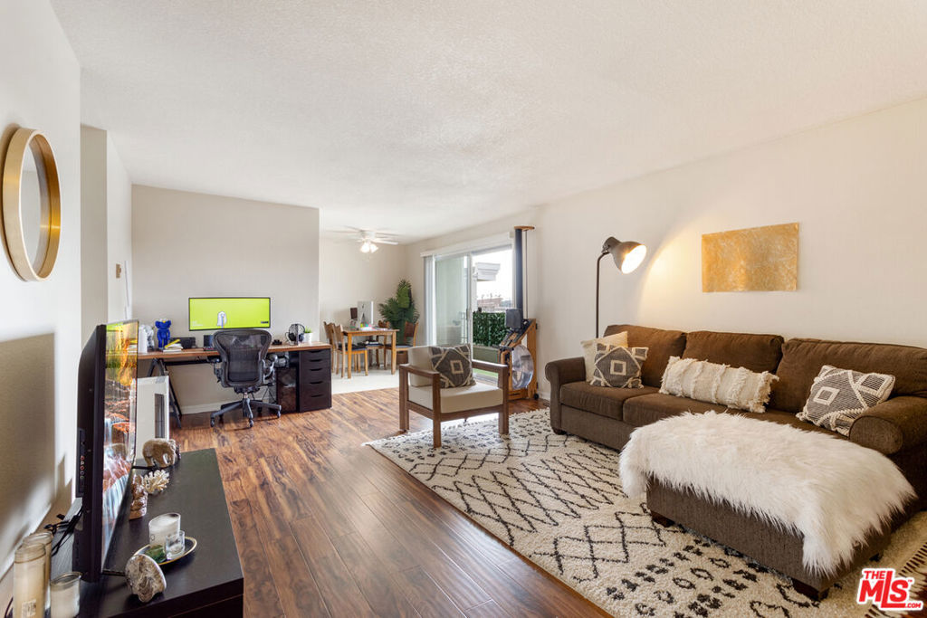 Residential for sale at 1440 23Rd Street 313, Santa Monica CA featuring 2 beds and 2 baths