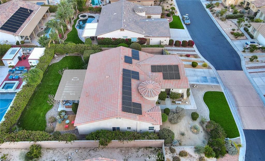 Residential for sale at 952 Mira Grande, Palm Springs CA featuring 4 beds and 3 baths