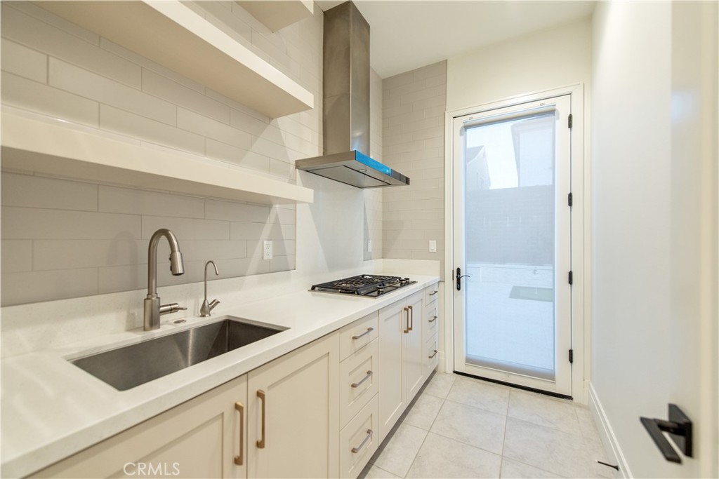 Residential Lease for rent at 114 Limone, Irvine, Orange County CA featuring 4 beds and 5 baths